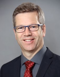 Dr. Stefan Fassbinder