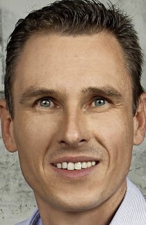 Dr. Ruper Kawka